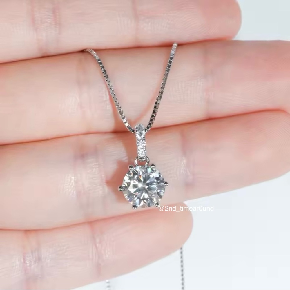 3 CT tw Solitaire Round Moissanite Necklace Pendant